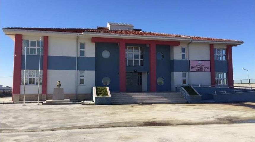 Kahraman Şehitlerin Adları Okullarda Yaşatılıyor