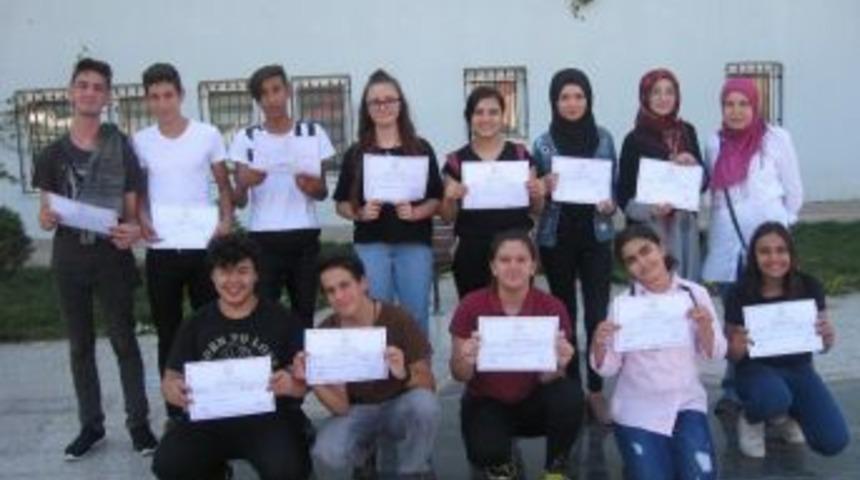 Dart Kursiyerleri Belgelerini Aldı