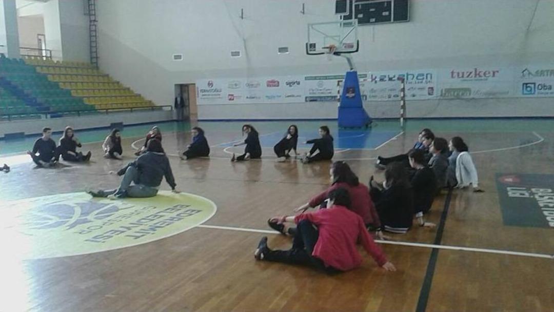 "aşmak İ&ccedil;in Hareket" Projesi Edremit&rsquo;te Başladı