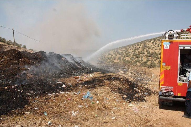 Midyat’ta Ormanlık Alanda Çıkan Yangın Sürüyor G3
