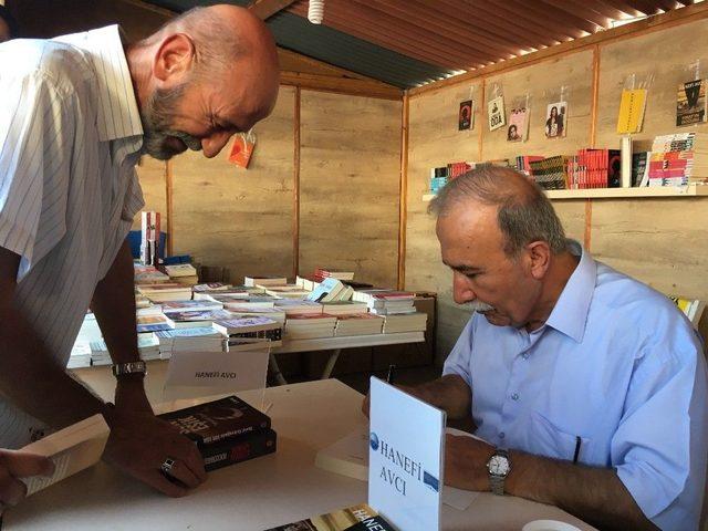 Büyükçekmece Belediyesi 2. Kitap Günleri’ne Yoğun İlgi