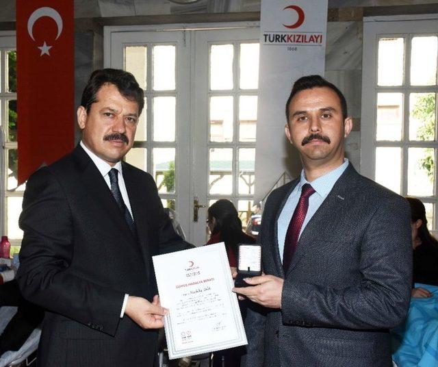 Adana Adliyesinde Kan Bağışı Kampanyası