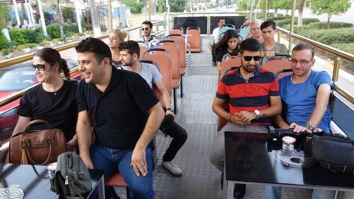Mersin Sahillerinde "üstü Açık Otobüs" Seferleri Başladı G5