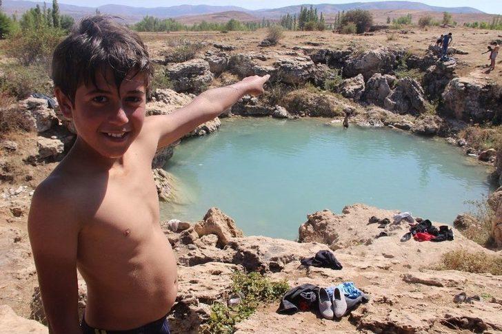 Uyuz Olan Bu Göle Koşuyor G4