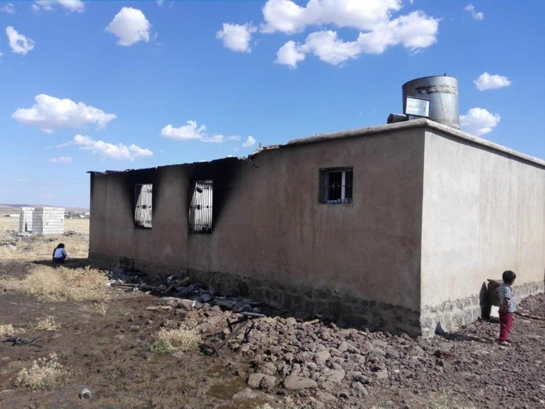 Siverek&rsquo;te Bir Evde &Ccedil;ıkan Yangında Ev K&uuml;le D&ouml;nd&uuml;