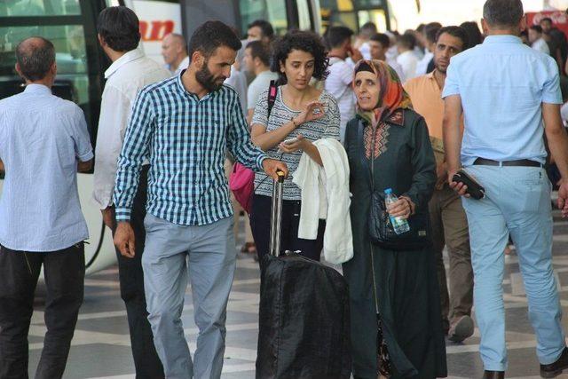 Şanlıurfa Otogarında Kurban Bayramı Yoğunluğu