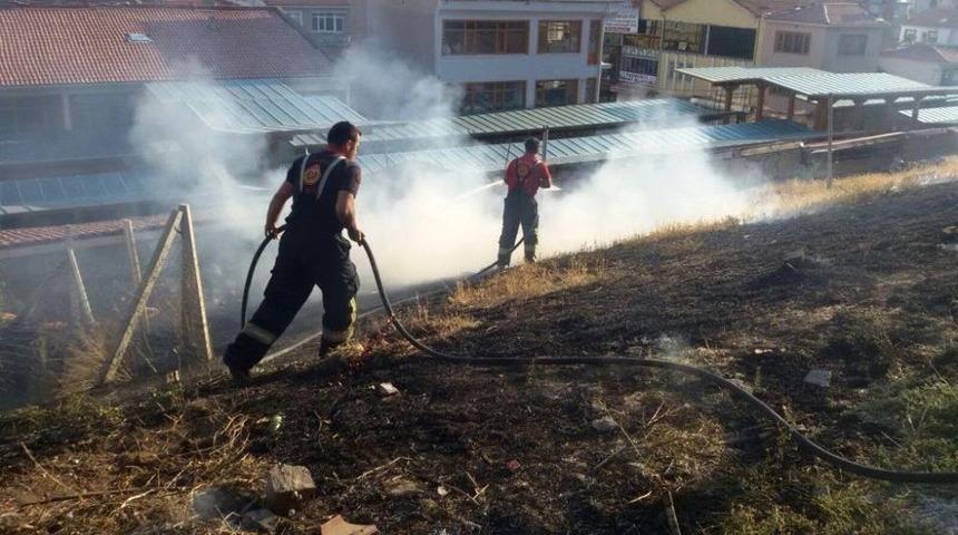 Kırşehir Belediyesi İtfaiyesi 336 Yangına M&uuml;dahale Etti
