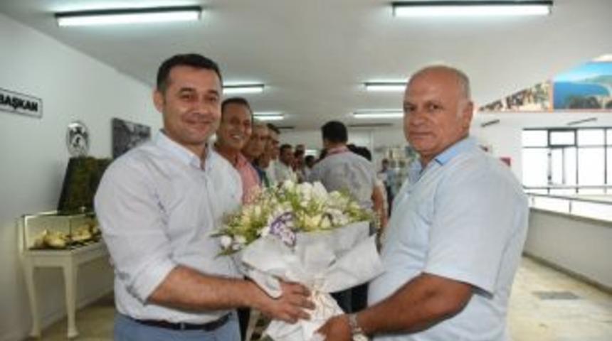 Başkan Y&uuml;cel, Personelin Bayramını Tebrik Etti