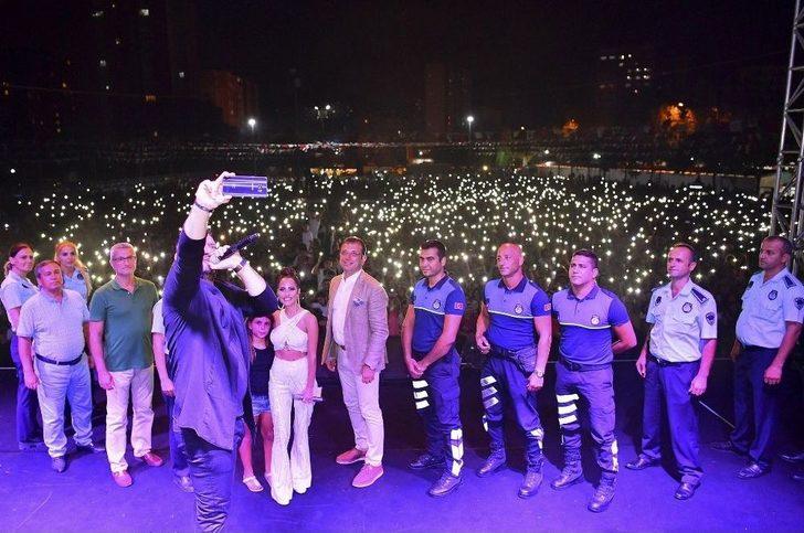 Bariş Ve Sevgi Buluşmaları Söyleşilerle Konserlerle Devam Ediyor G2