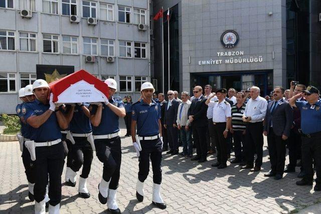 Kansere Yenilen Genç Polis İçin Tören Düzenlendi