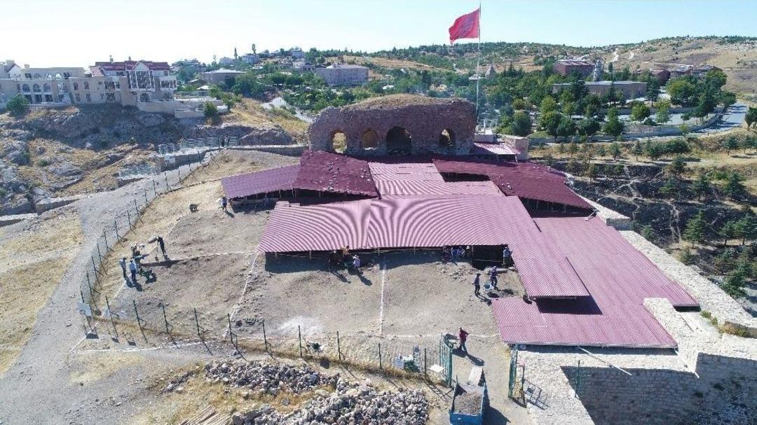 Harput Kalesi&rsquo;nde Yeni D&ouml;nem Kazıları Başladı