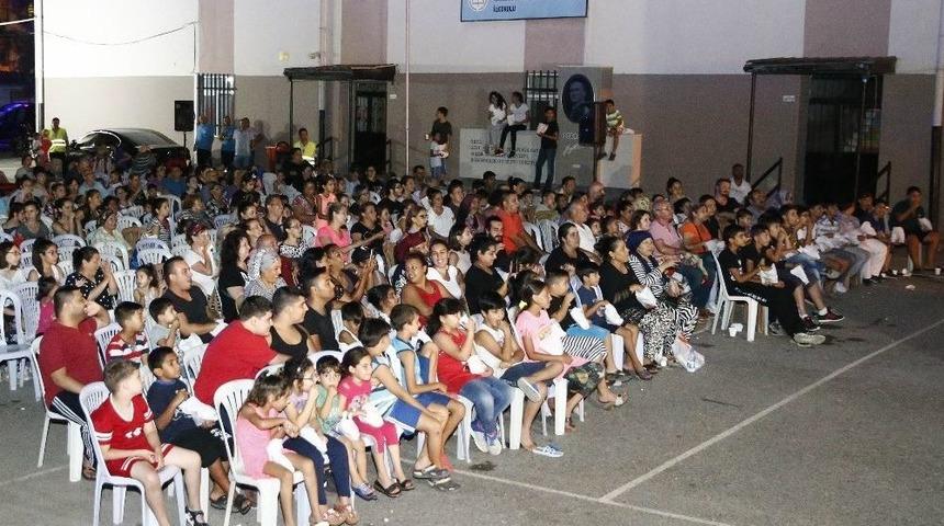 Konak&rsquo;ta A&ccedil;ık Havada Sinema Keyfi Devam Ediyor