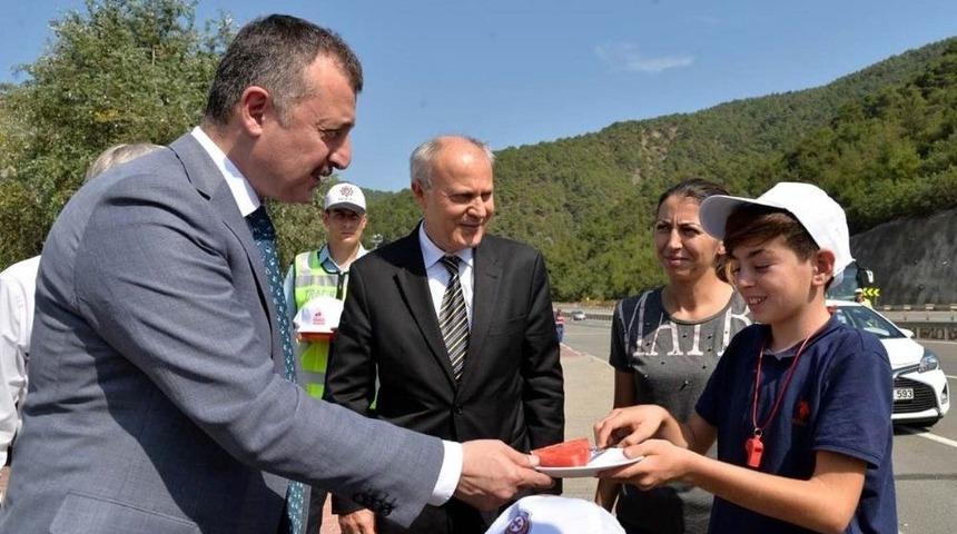 Vali B&uuml;y&uuml;kakın&rsquo;dan Karpuzlu Trafik Denetimi