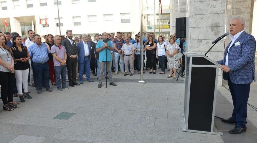 Nil&uuml;fer Belediyesi &Ccedil;alışanları Erken Bayramlaştı