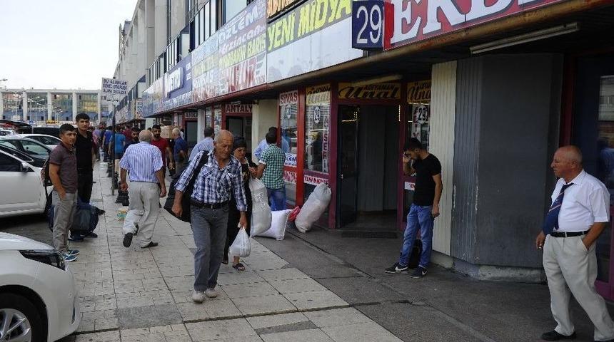 İstanbul Otogarı&rsquo;nda Bayram Yoğunluğu