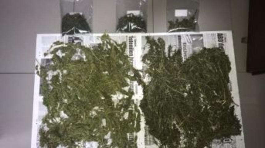 Bafra&rsquo;da 1 Kilo 100 Gram Kubar Esrar Ele Ge&ccedil;irildi