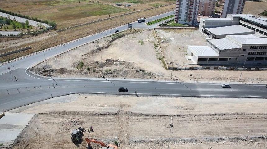 Büyük Yatırım, Büyük Hizmet