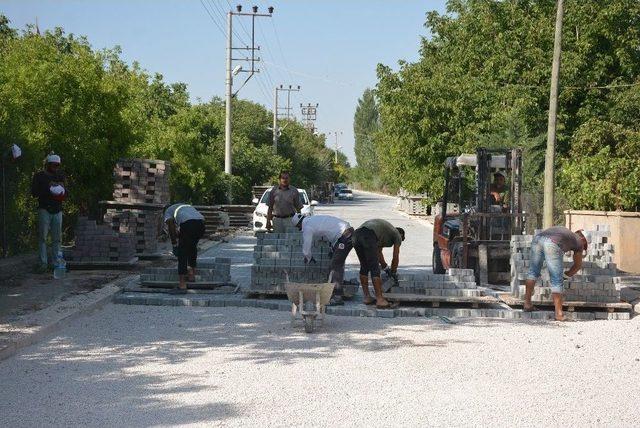 Dinar’da Yol Yapım Çalışmaları