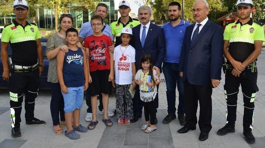 Kazaların &Ouml;n&uuml;ne Ge&ccedil;mek İ&ccedil;in &rsquo;hatalı S&uuml;r&uuml;c&uuml;ye Kırmızı D&uuml;d&uuml;k&rsquo;