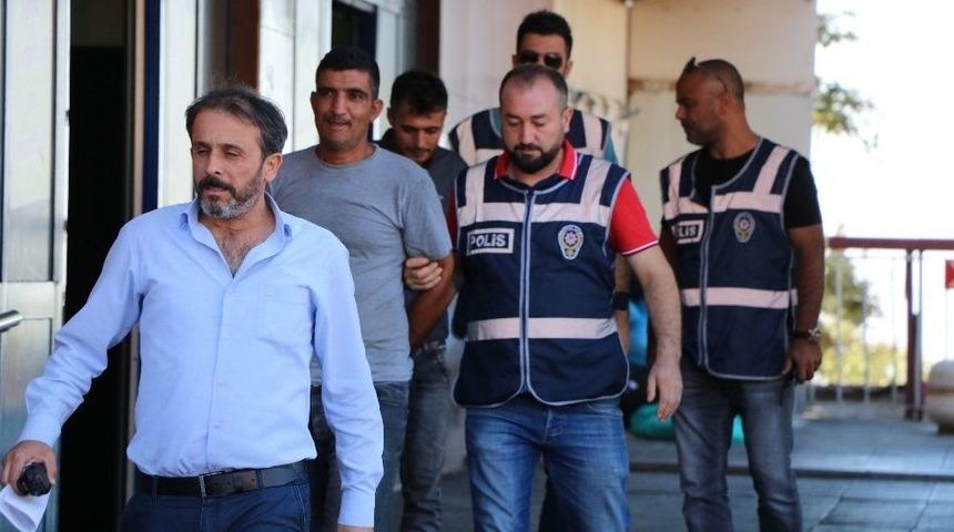 Aynı Fabrikaya İkinci Kez Girince Yakalandılar