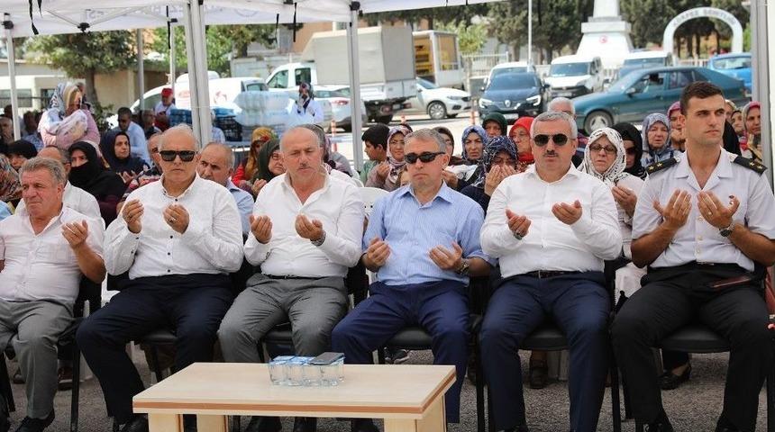 Deprem Şehitleri K&ouml;rfez&rsquo;de Dualarla Anıldı