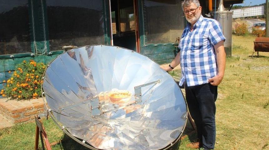 Bu Köyde Yemekler Güneş İle Pişiyor