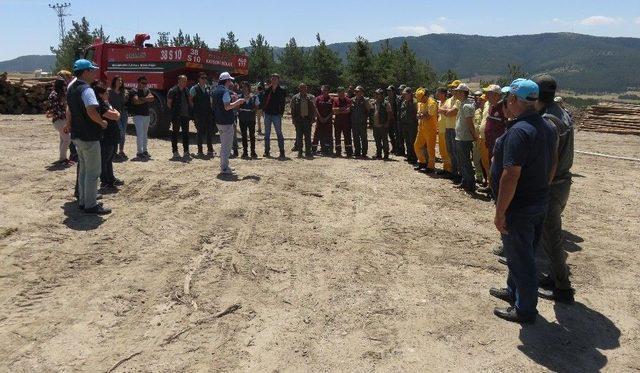 Akdağmadeni’nde Orman Yangını Eğitimi Verildi