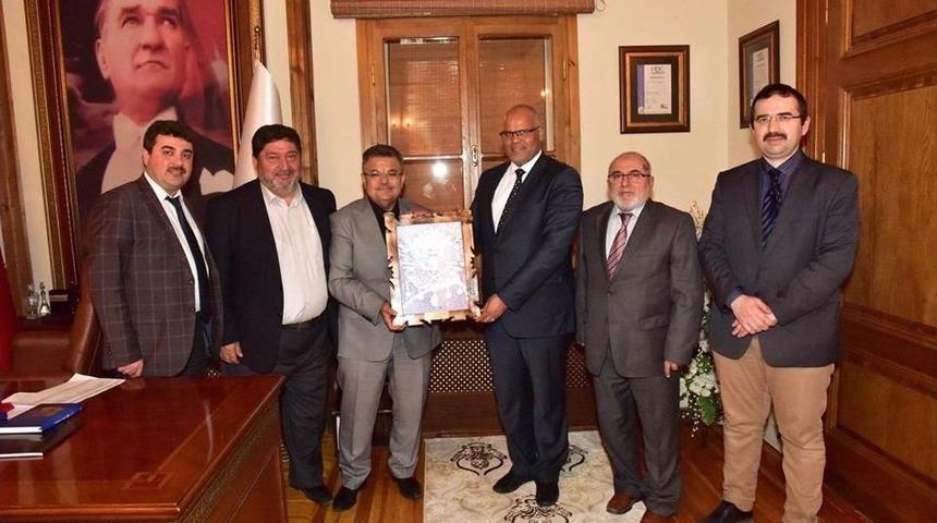 T&uuml;rk-arap Araştırma Ve Strateji Enstit&uuml;s&uuml; Başkanı Bilecik&rsquo;te