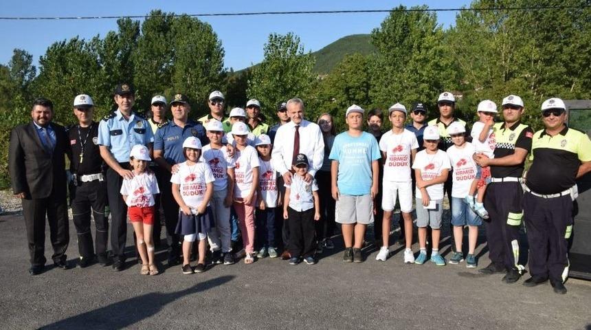 Kırmızı Düdük İle Bartın’da Kontrol Çocuklarda