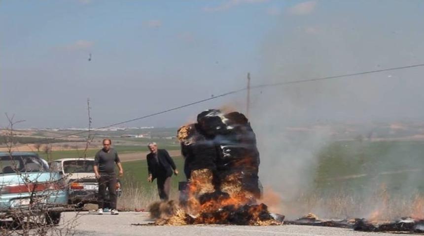 Uşak&rsquo;ta Trajikomik Yangın M&uuml;cadelesi