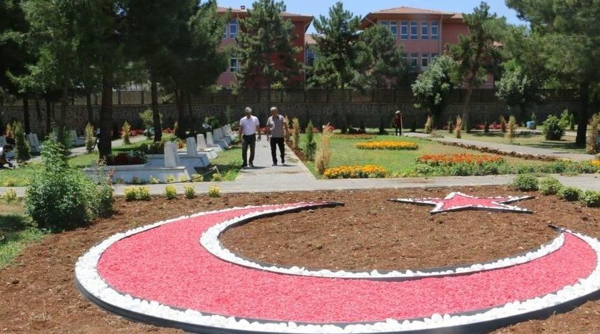 Hava Şehitliği Peyzaj &Ccedil;alışmalarında Sona Gelindi
