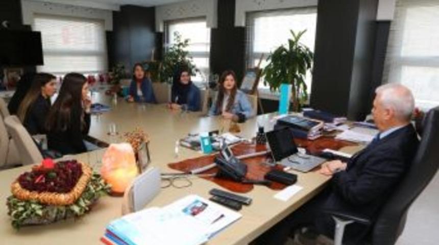 &Ouml;ğrenciler Nil&uuml;fer Belediyesi&rsquo;nin Hizmetlerini İnceledi