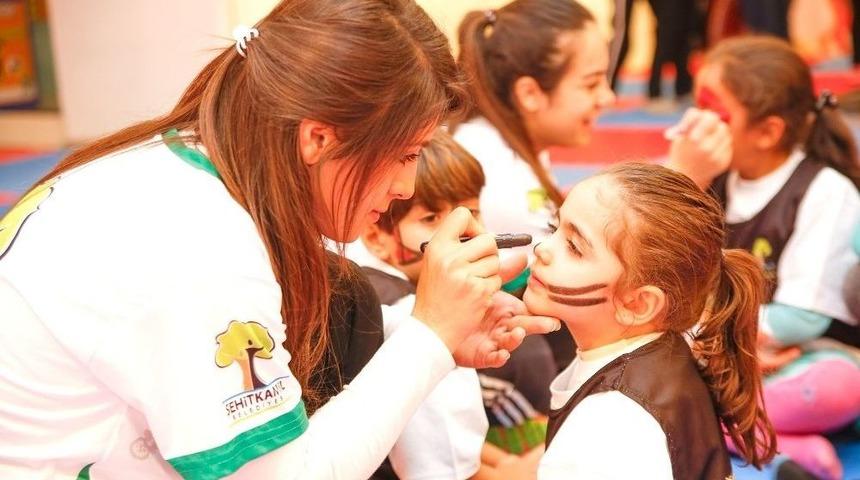 Bu Projeyle Sanal D&uuml;nyadan &Ouml;z&uuml;m&uuml;ze D&ouml;nd&uuml;k