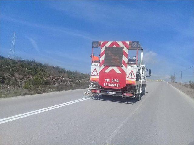 İlimtepe Mahallesi’nde Yol Çizgiler Yenilendi