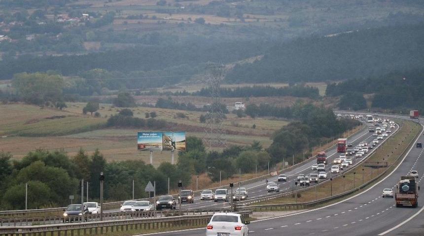 Bolu&rsquo;da Bayram Trafiği Yoğunluğu Artıyor