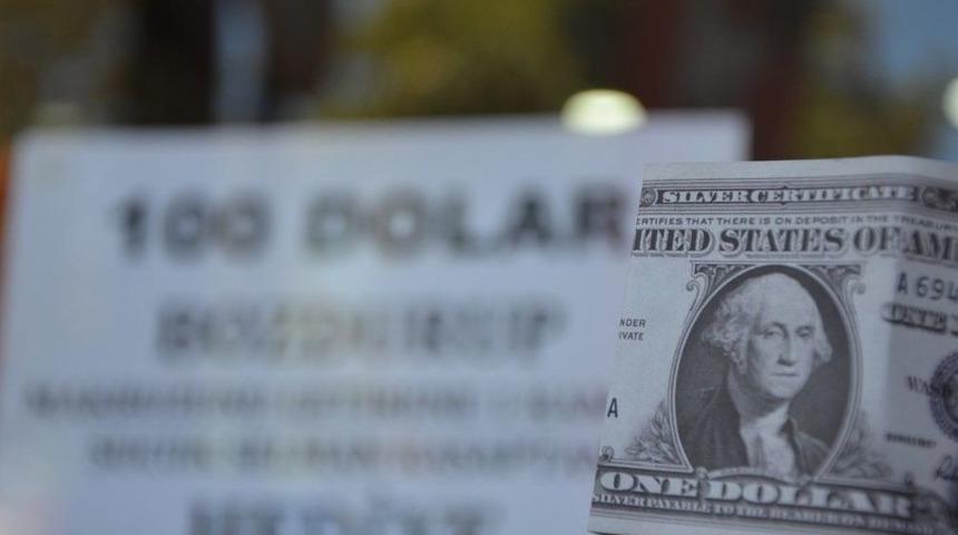 Dolara Tepkisini Sucuk İle G&ouml;sterdi