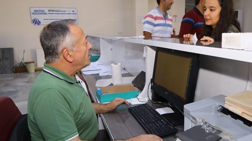 Yeni Eğitim Yılında Er&uuml;&rsquo;ye 8 Bin 749, Kayseri &Uuml;niversitesi&rsquo;ne İse 2 Bin 558 &Ouml;ğrenci Kayıt Yaptıracak