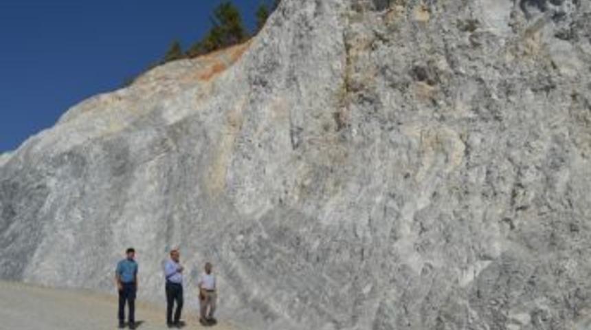 Alanya Kuş Yuvası Ve Yal&ccedil;ı Yolu Genişletiliyor