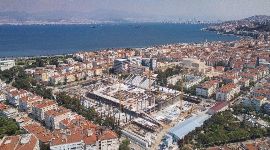 G&ouml;ztepe Stadı Y&uuml;kseliyor