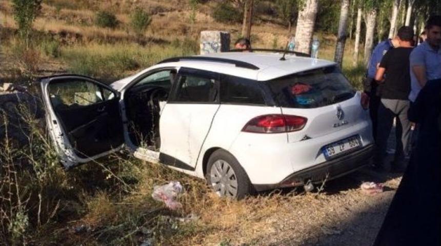 Bayram Tatiline Giden Aile Kaza Yaptı: 6 Yaralı