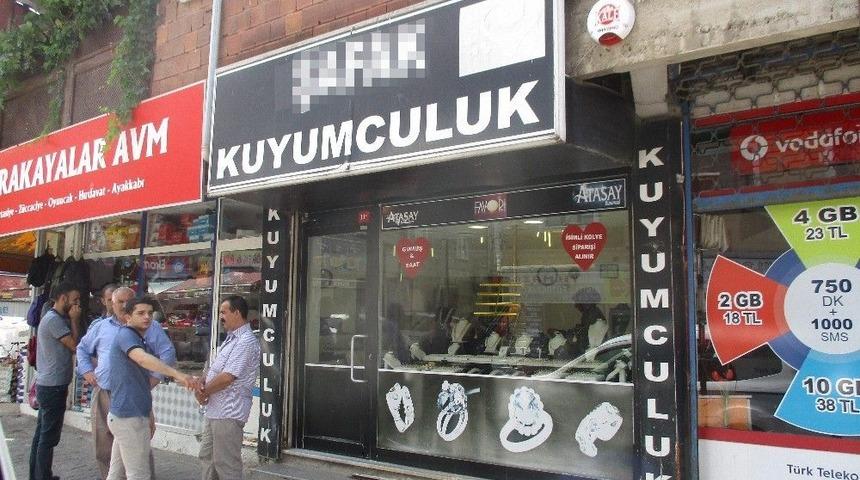 Pendikte Bir Kuyumcuya Altın Getiren Kurye Gasp Edildi