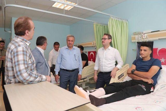 İsrail&rsquo;in Saldırılarında Yaralanan Filistinliler Başakşehir&rsquo;de Tedavi G&ouml;r&uuml;yor 1