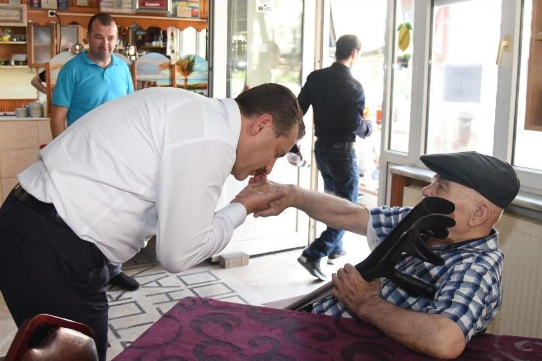 Başkan Yılmaz Vatandaşlarla Buluştu