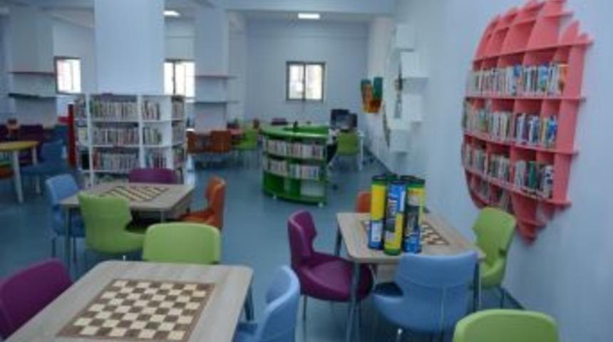 Rafa Bir Kitap Da Sen Ekle