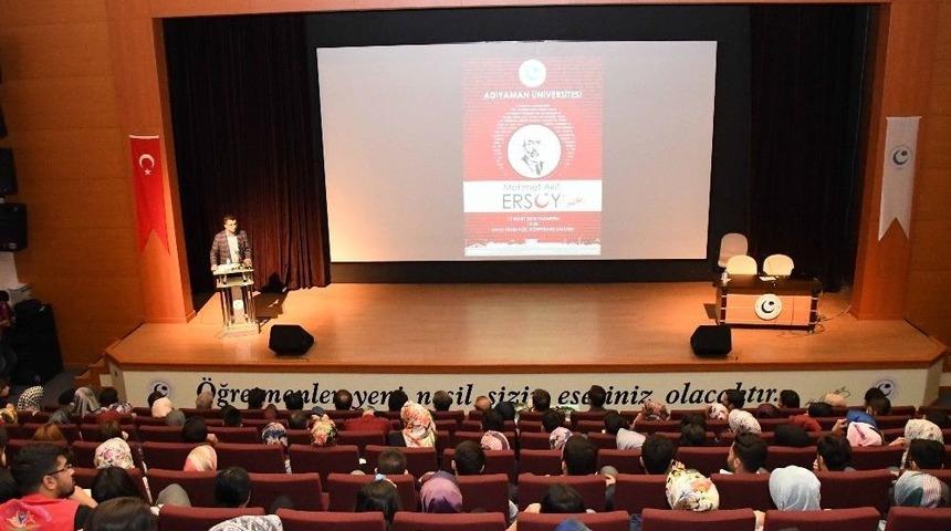Mehmet Akif Ersoy Adıyaman &Uuml;niversitesinde Anıldı