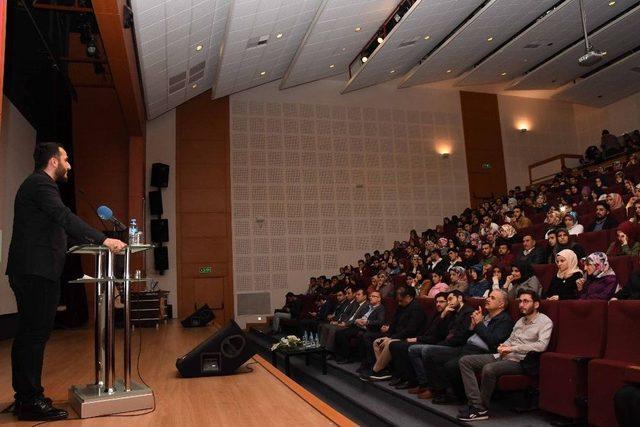 Mehmet Akif Ersoy Adıyaman Üniversitesinde Anıldı