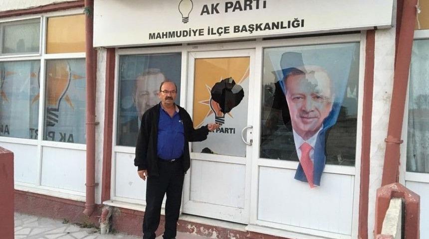 Ak Parti Binasına &Ccedil;irkin Saldırı