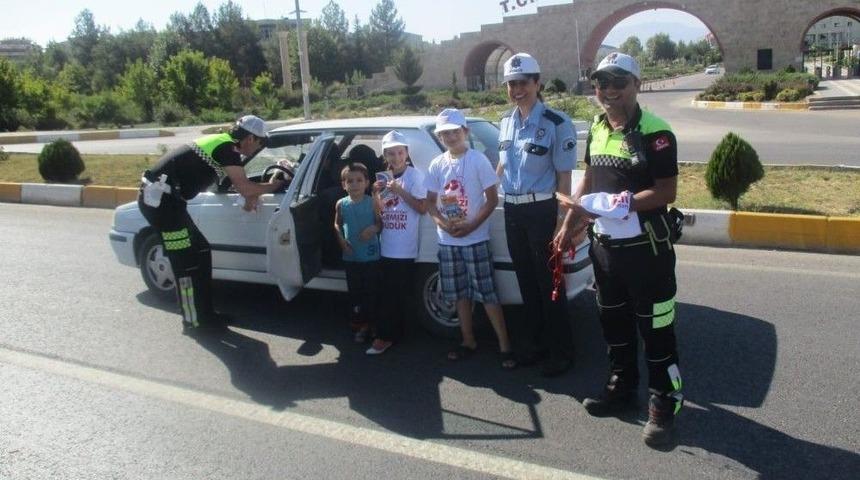 &lsquo;hatalı S&uuml;r&uuml;c&uuml;ye Kırmızı D&uuml;d&uuml;k&rsquo; Uygulaması