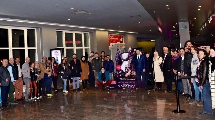M&uuml;siad İzmir &Uuml;yeleri Direniş Karatay Filminde Buluştu