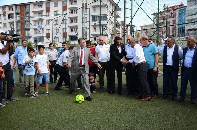 Palandöken Belediyesi Millet Bahçesi’ni Hizmete Açtı